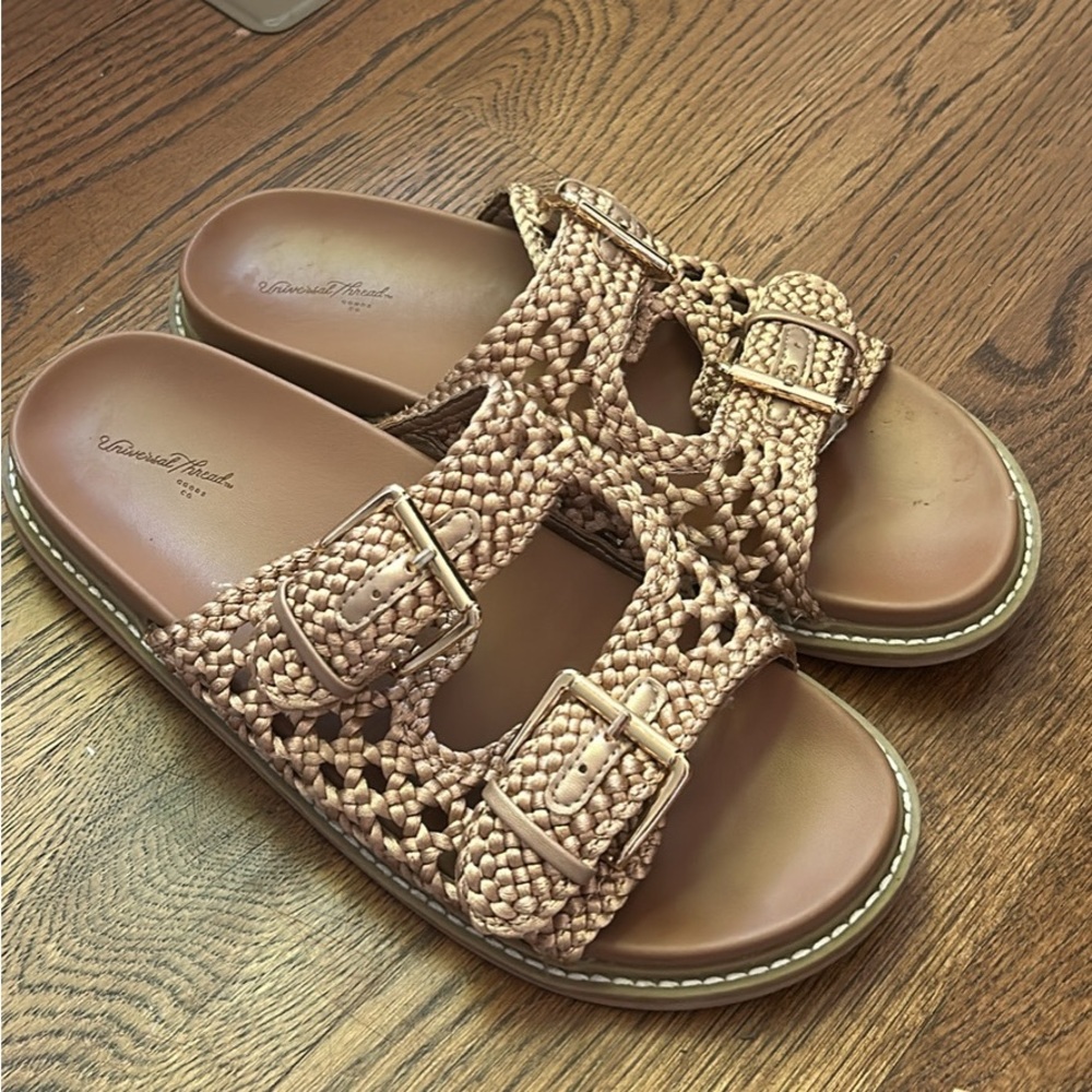 Universal thread Kylie woven footbed sandals
